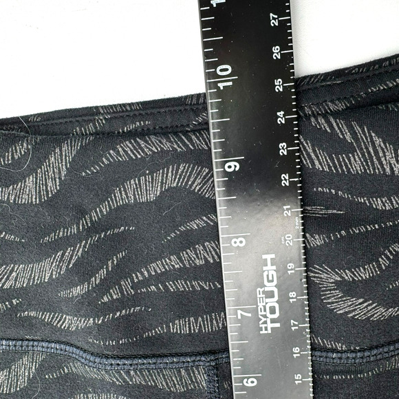 FABLETICS Women's Medium Black Gray Zebra Define Power Hold Mid‎ Rise Leggings - Picture 6 of 7